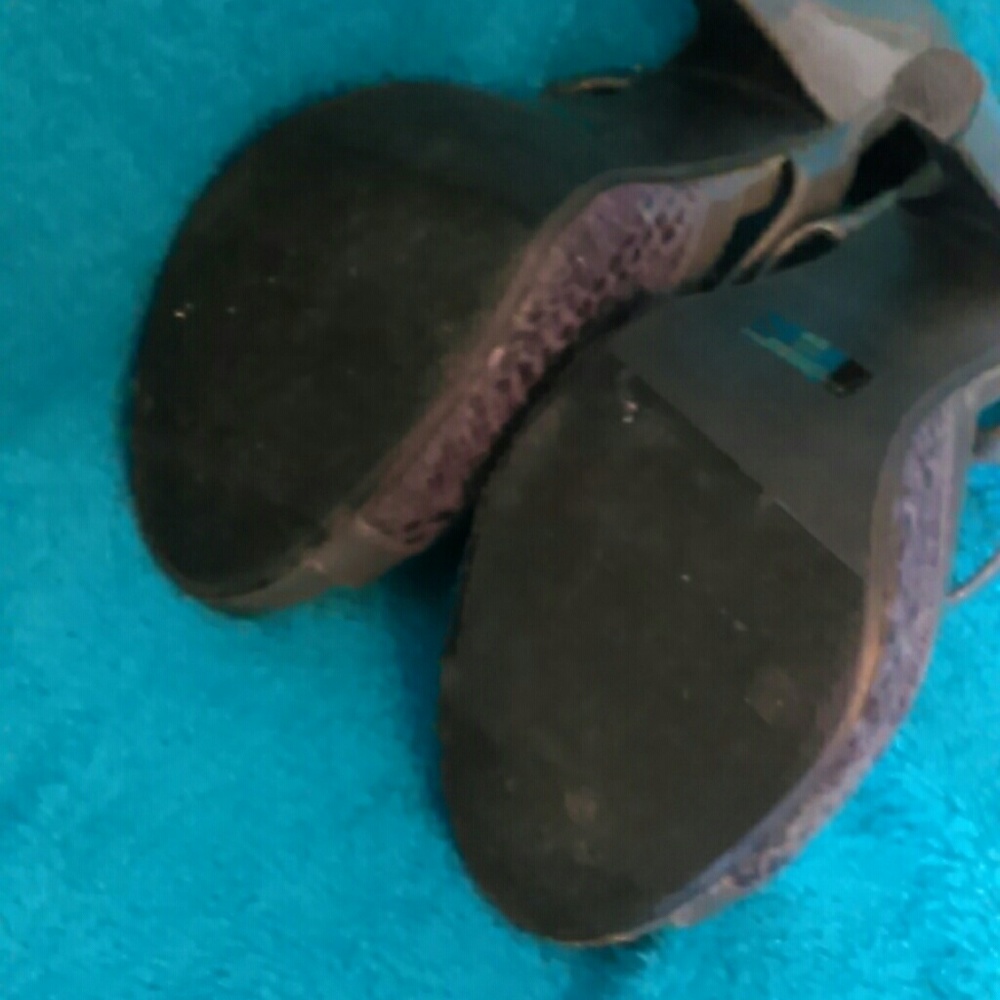Unusual Yet Classy Platform Heels - Picture 7 of 7
